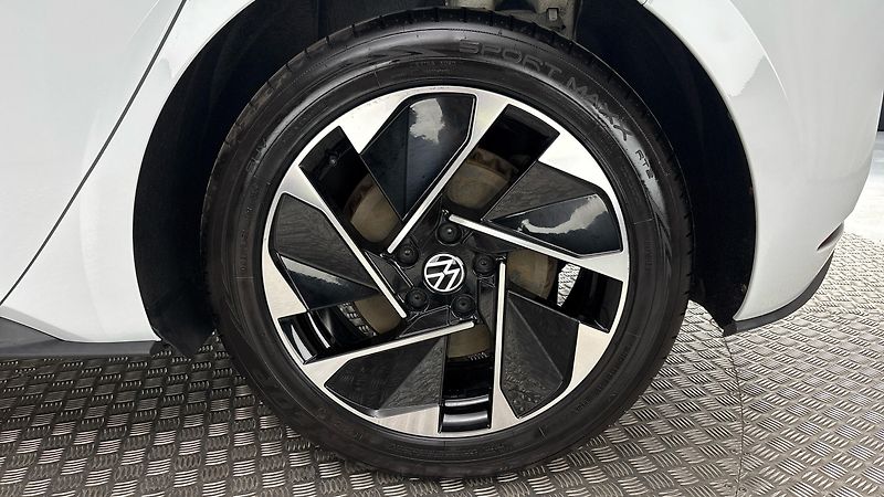 Volkswagen ID.3 58 kWh AUT Pro Performance - fotka 19 z 28