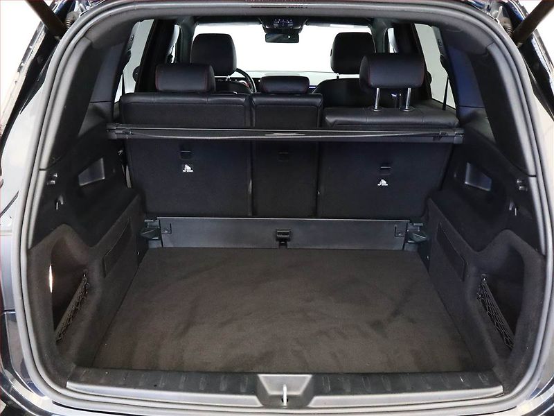 Mercedes-Benz GLB (2020) AMG line 250 4MATIC - fotka 12 z 19