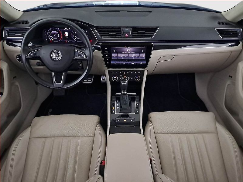 Škoda Superb (2020) Laurin&Klement 2.0 TDI - fotka 8 z 23