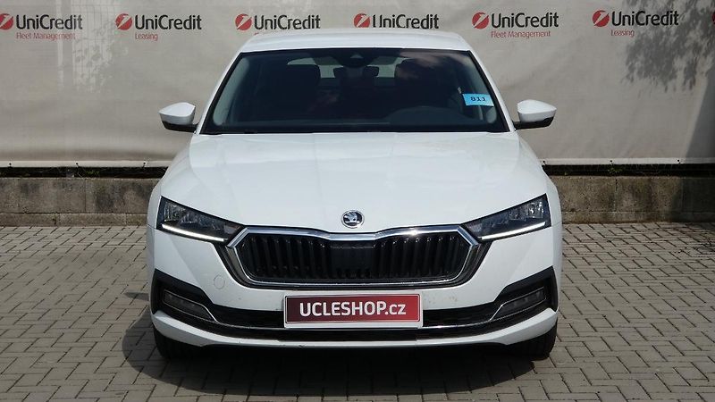 Škoda Octavia 2,0 TDI Style 110 kW - fotka 2 z 22