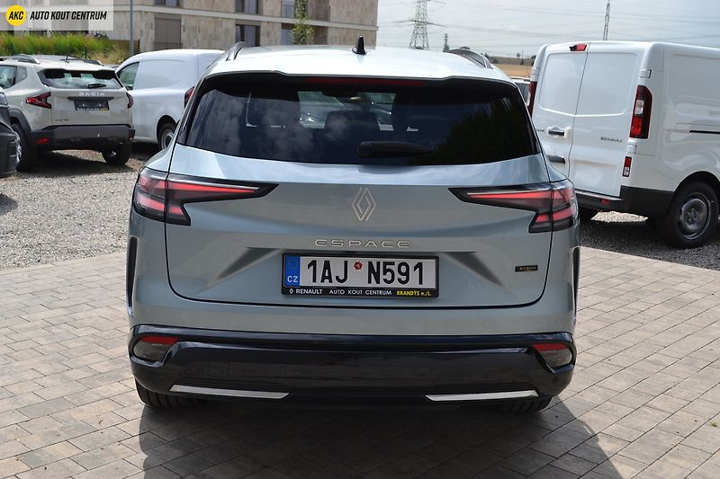 Renault Espace ICONIC E-TECH FULL HYBRID 200k - fotka 4 z 79