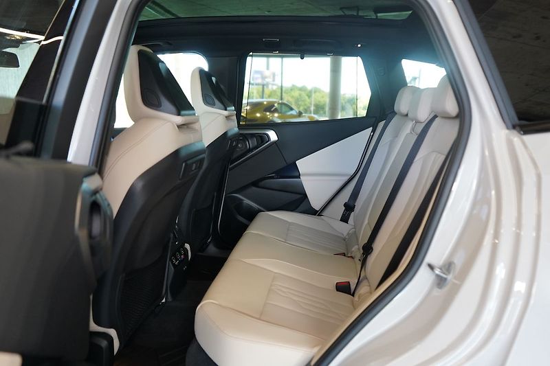 BMW X3 20d xDrive, Tažné, Vetnilace - fotka 44 z 49