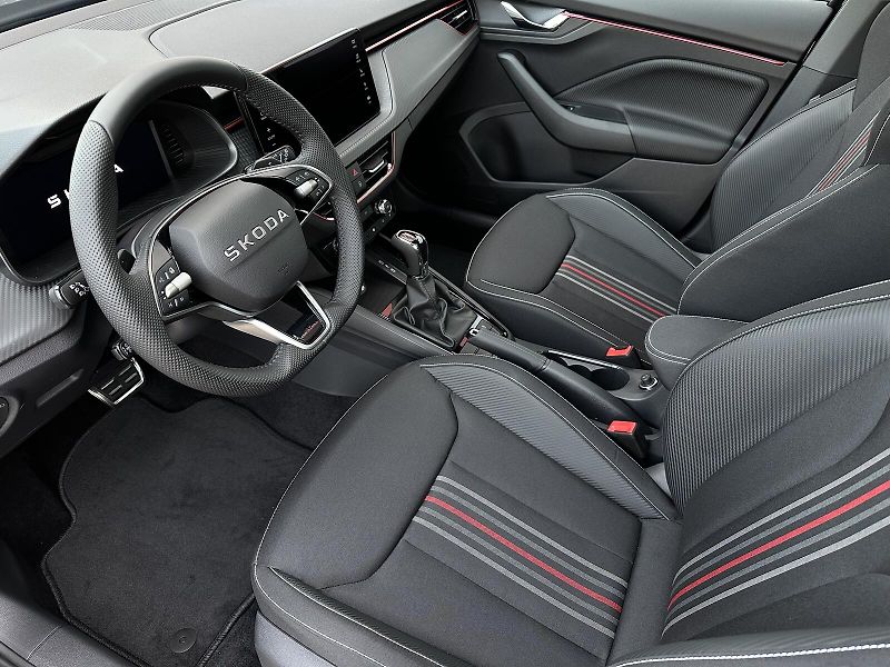 Škoda Kamiq 1.5TSi DSG Monte Carlo 150PS M - fotka 13 z 46