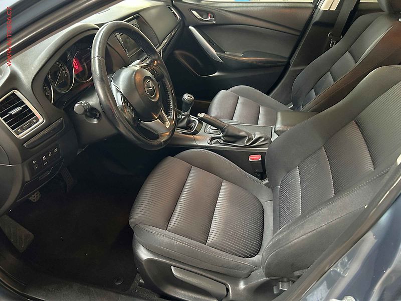 Mazda 6 (2014) 2.0i, 1.maj, Navi, AC - fotka 9 z 16