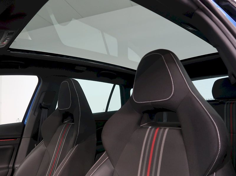 Škoda Scala (2025) MONTE CARLO 1.5TSI 110KW DSG P - fotka 15 z 39