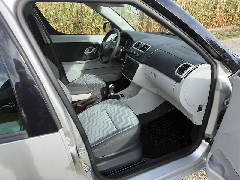 Škoda Roomster (2007) 1,4i 16V 63kW SERVISKA  - fotka 16 z 56