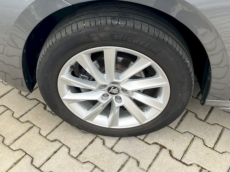 Škoda Kamiq (2025) Top Selection 1.0TSi 85kW 6°ma - fotka 30 z 30