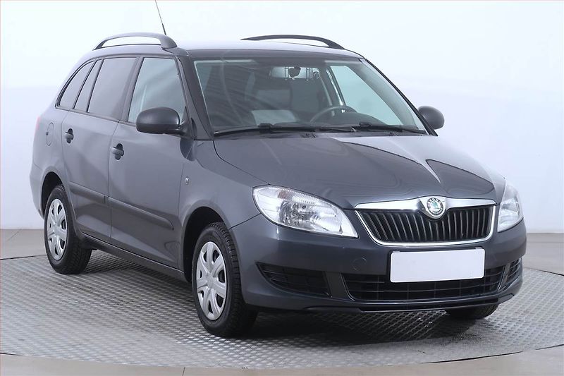 Škoda Fabia (2011) 1.4 16V, Serv.kniha - fotografie inzerátu