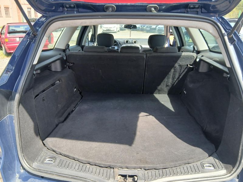 Ford Mondeo 2.2 TDCI, tažný, ALU - fotka 27 z 29
