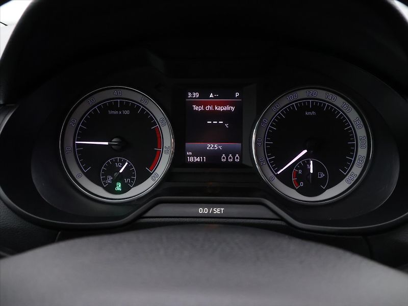 Škoda Octavia 1,5 TSI 96kW G-Tec DSG CZ DPH - fotka 17 z 32