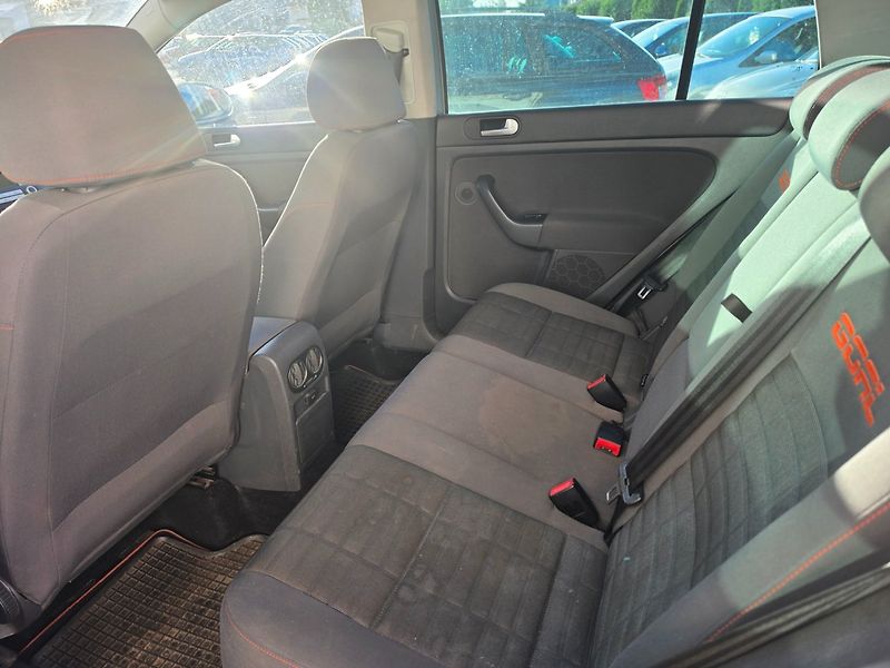 Volkswagen Golf Plus (2006) 1.6 i GOAL nová STK - fotka 13 z 20