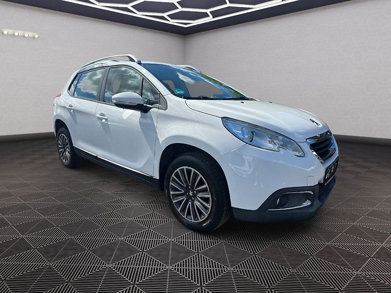 Peugeot 2008 (2014) 1.2T 60kw - fotka 1 z 22