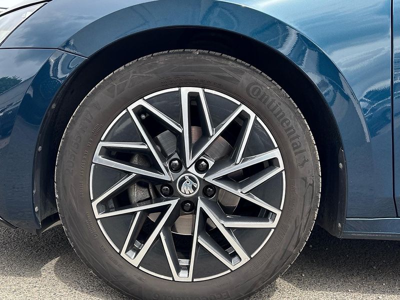 Škoda Octavia (2024) 1.5 TSI DSG 110kW Sportline  - fotka 8 z 25