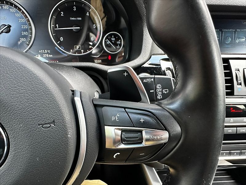 BMW X3 2,0 D 140kW-M PAKET-xDRIVE - fotka 24 z 39