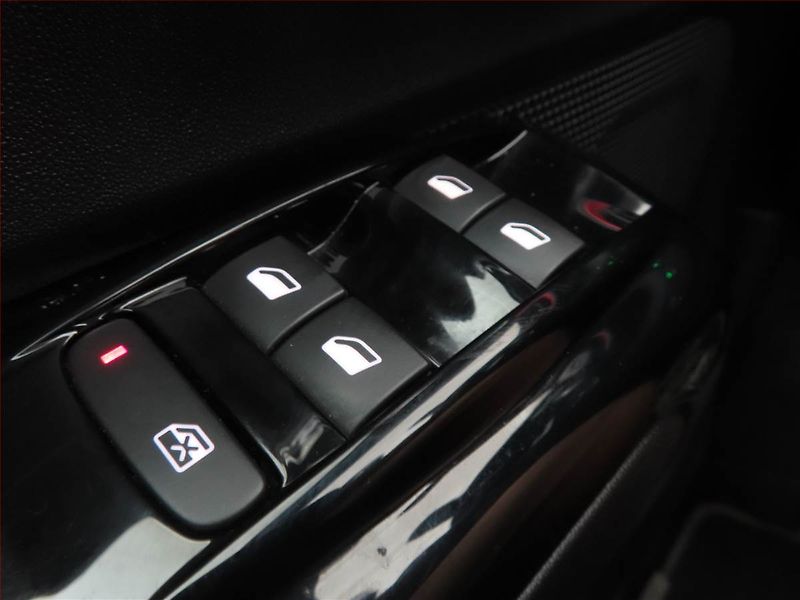 Citroën C3 (2018) 1.2 PureTech, Serv.kniha - fotka 14 z 14