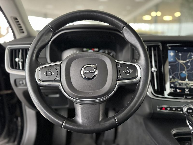 Volvo S90 D4 Aut*140kW*LED*REZERVACE! - fotka 10 z 33