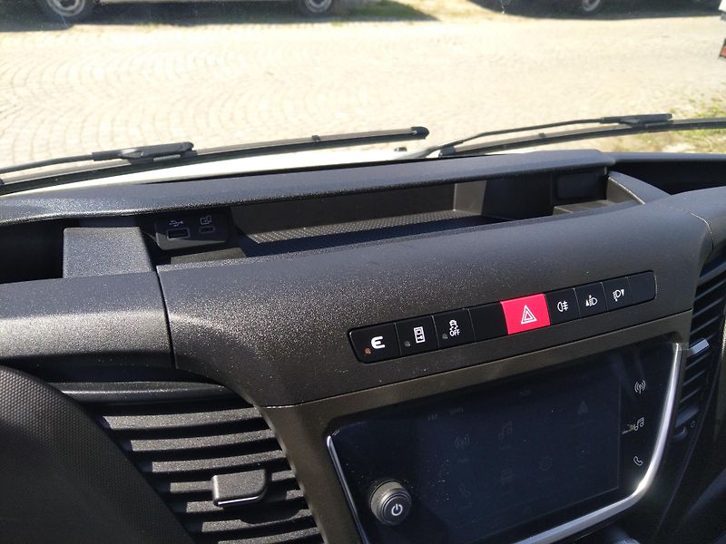Iveco Daily 35S160  3,0L automat - fotka 12 z 14