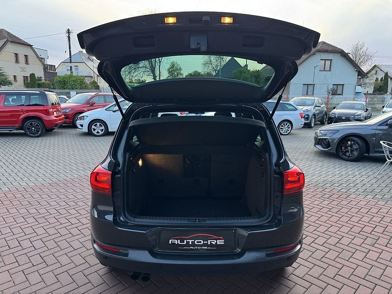 Volkswagen Tiguan (2015) 1.4TSi 92kW Lounge Navi Kamera - fotka 18 z 49