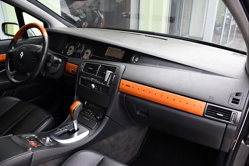 Renault Vel Satis 3.5V6 177kW AUT. A/C NAVI - fotka 18 z 34