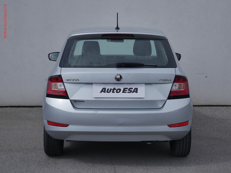 Škoda Fabia (2019) 1.0i, ČR, Active - fotka 5 z 16