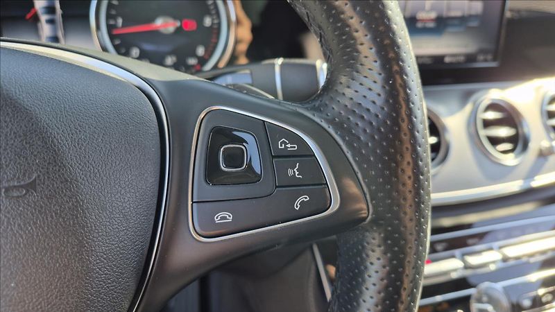 Mercedes-Benz Třídy E 2,0 143 KW E220d ČR Avantgarde - fotka 14 z 28