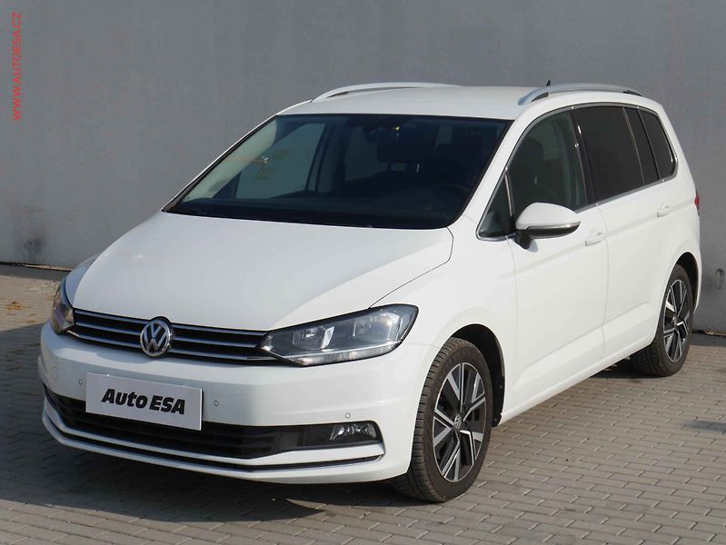 Volkswagen Touran (2019) 2.0TDi, DSG, navi - fotka 3 z 18