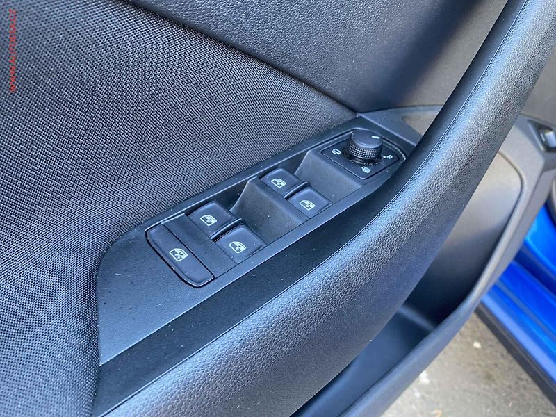 Škoda Kamiq (2021) 1.0 TSi, Monte Carlo, LED - fotka 14 z 22