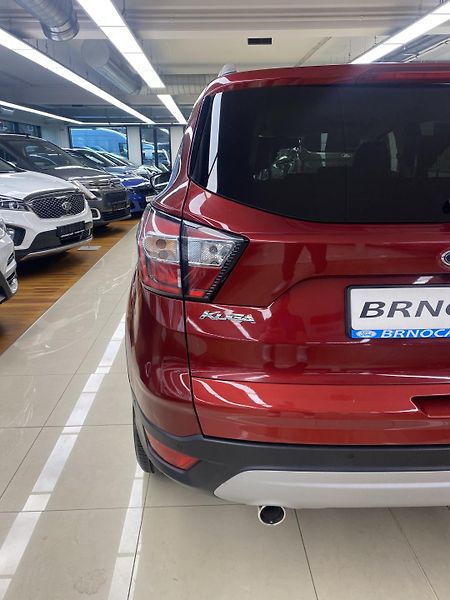 Ford Kuga Titanium 2,0EcoBlue AT AWD, ČR - fotka 26 z 26