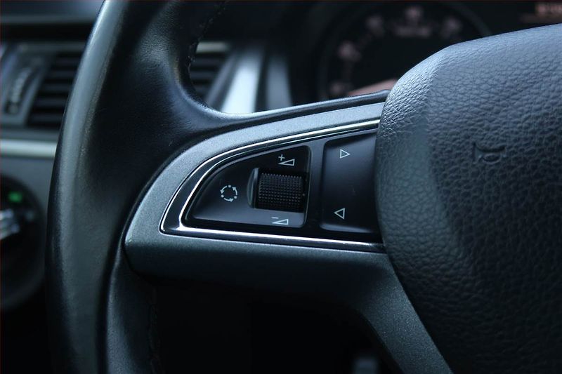 Škoda Rapid (2015) Spaceback 1.2 TSI - fotka 15 z 16