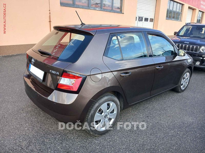 Škoda Fabia (2018) 1.0TSi, ČR, AC, STK6/28 - fotka 2 z 3