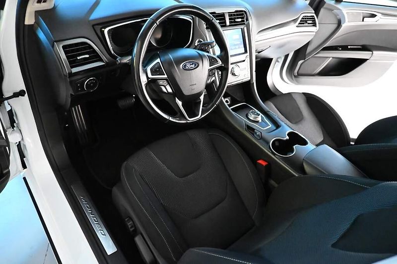 Ford Mondeo (2022) 2.0 LED SONY Kamera Tažné 8AT - fotka 11 z 38