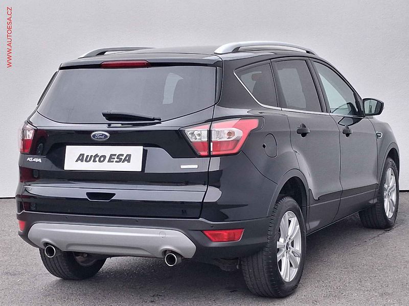 Ford Kuga (2018) 1.5EB, AC, výhřev sed. - fotka 4 z 17