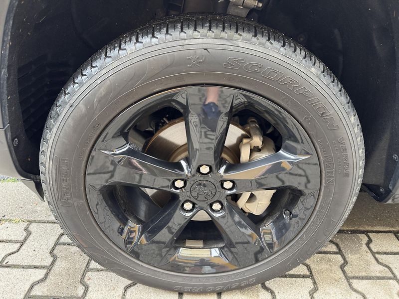 Jeep Grand Cherokee 3,6 V6 Limited - fotka 54 z 59