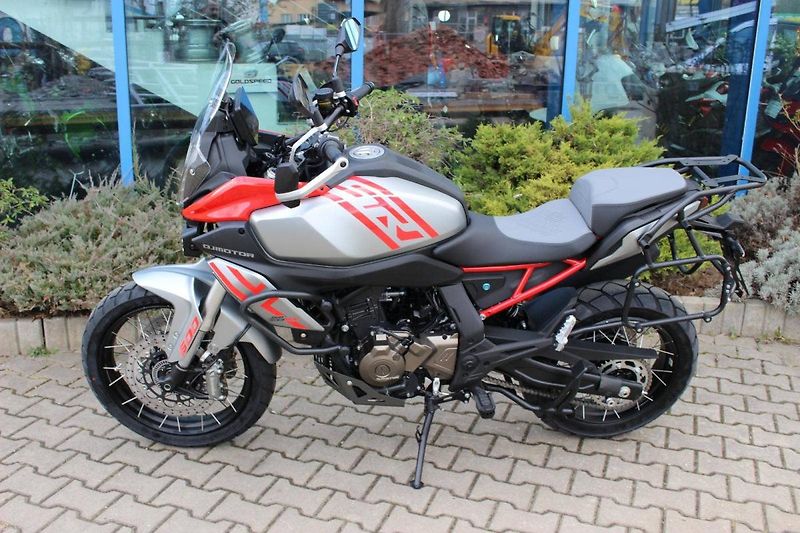 QJ Motor (2026) SRT 600 SX 2026 SKLADEM VČ KUF - fotka 8 z 9