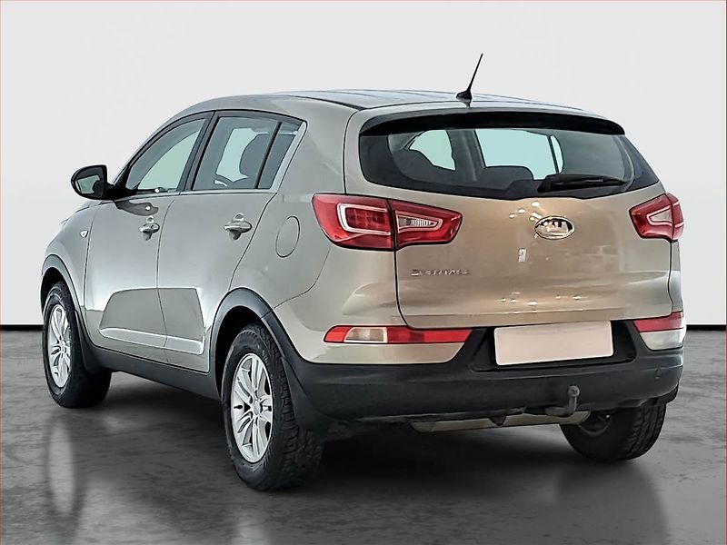Kia Sportage (2012) 1.6 GDI, Park. senzory - fotka 4 z 17