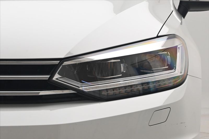 Volkswagen Touran 2,0 TDI 110 kW DSG COMFORT Zár - fotka 31 z 33