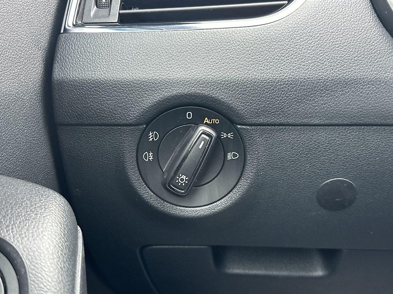 Škoda Octavia (2018) Combi 2.0 TDI DSG Style - fotka 17 z 29