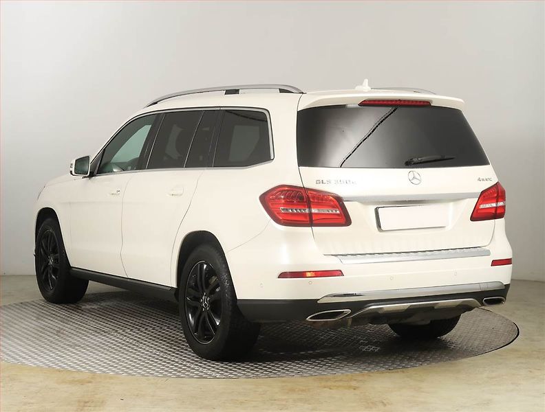 Mercedes-Benz GLS (2016) 350 d 4MATIC - fotka 4 z 30