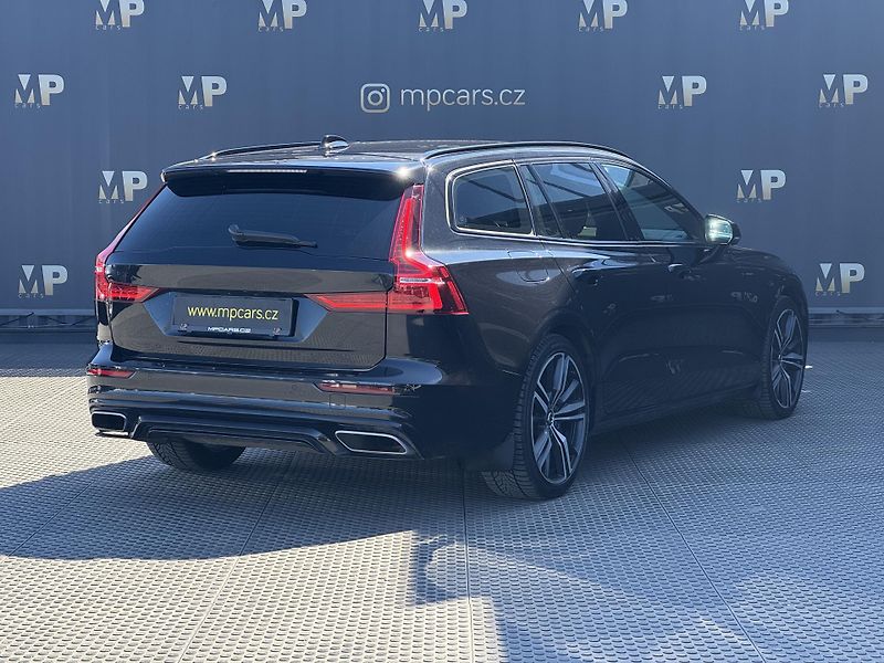 Volvo V60 (2020) 2,0 T8 4X4, Recharge, Polestar - fotka 6 z 47