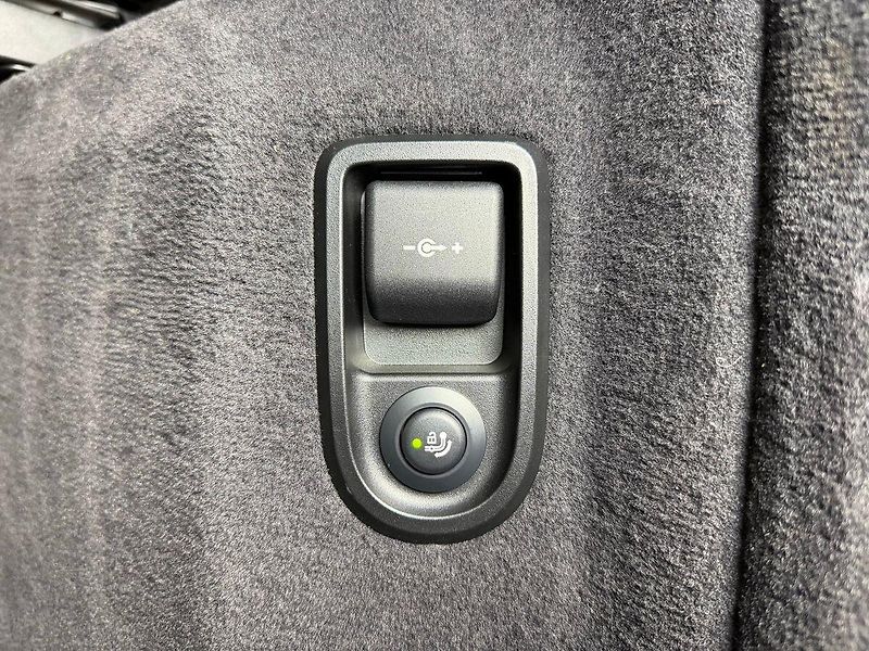 BMW Řada 5 540i xDrive LUXURY LINE, PANOR - fotka 28 z 30
