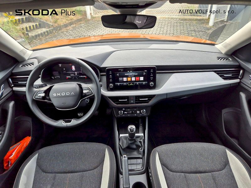 Škoda Kamiq (2025) Top Selection 1.5TSi 110kW 6°m - fotka 5 z 30