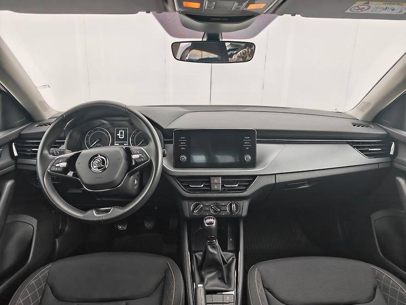 Škoda Scala Ambition 6MP 1,0TSI - fotka 10 z 22