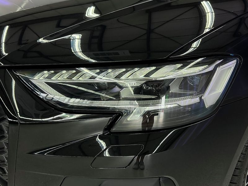 Audi S8 TFSi QUATTRO, MASÁŽE, B&O ADVA - fotka 7 z 42