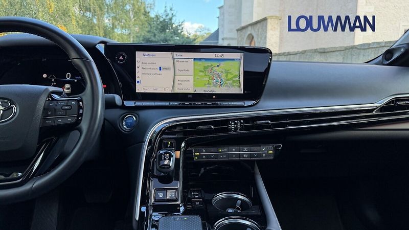 Toyota Mirai EXECUTIVE VIP BLACK - fotka 12 z 24