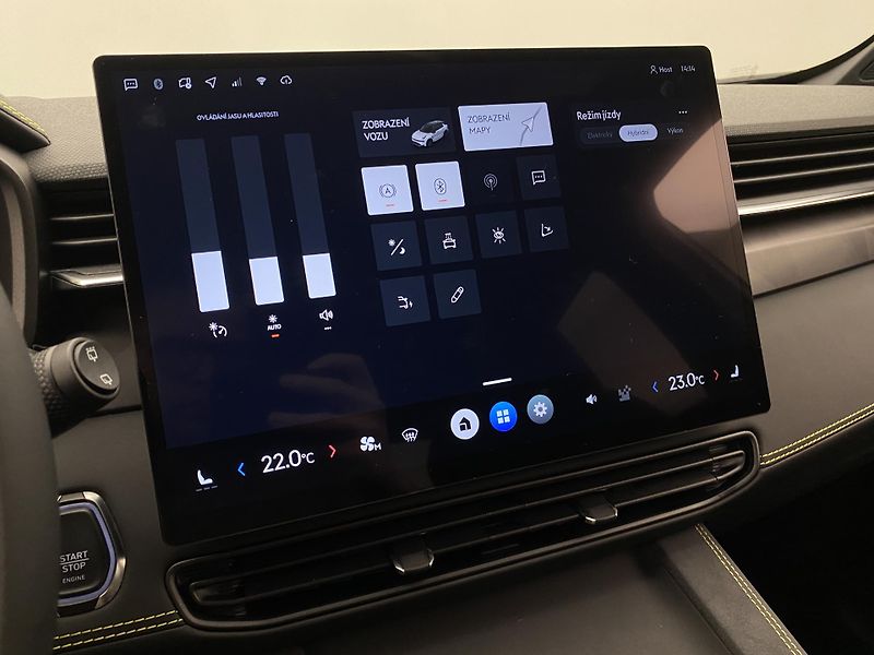 Lynk & Co 01 (2025) 01 CORE PHEV - fotka 79 z 82