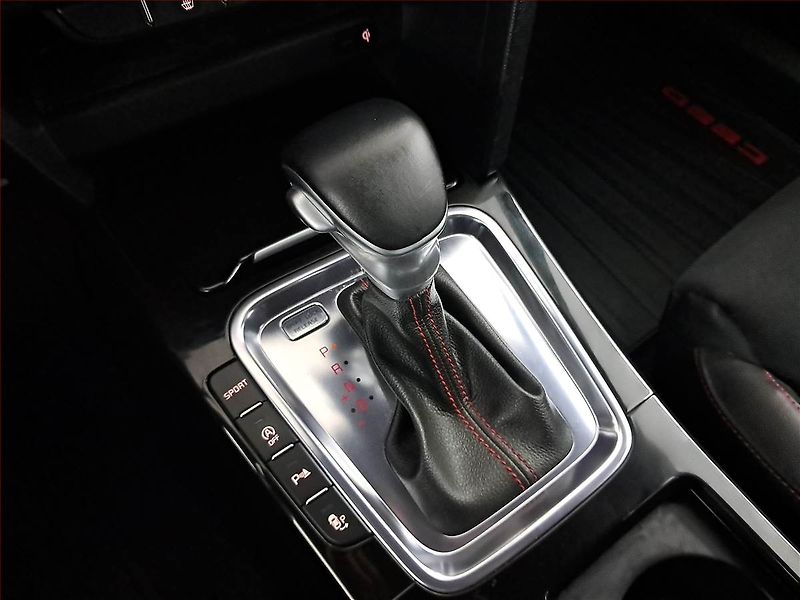 Kia Ceed (2019) 1.6 T-GDI GT, Automat - fotka 13 z 23