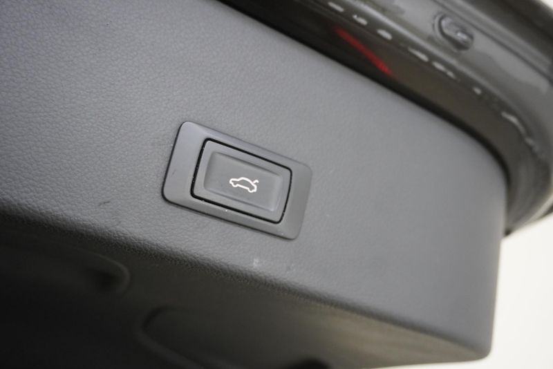 Audi A6  3.0 TDI QUATTRO AUT - fotka 37 z 45