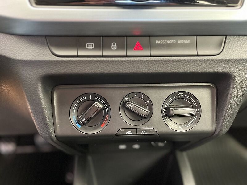 Škoda Fabia 1.2 TSI 81kW Ambition - fotka 20 z 29
