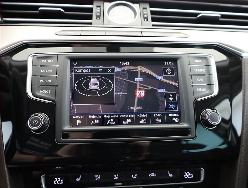 Volkswagen Passat (2016) Highline 2.0 TDI, Automat - fotka 14 z 19