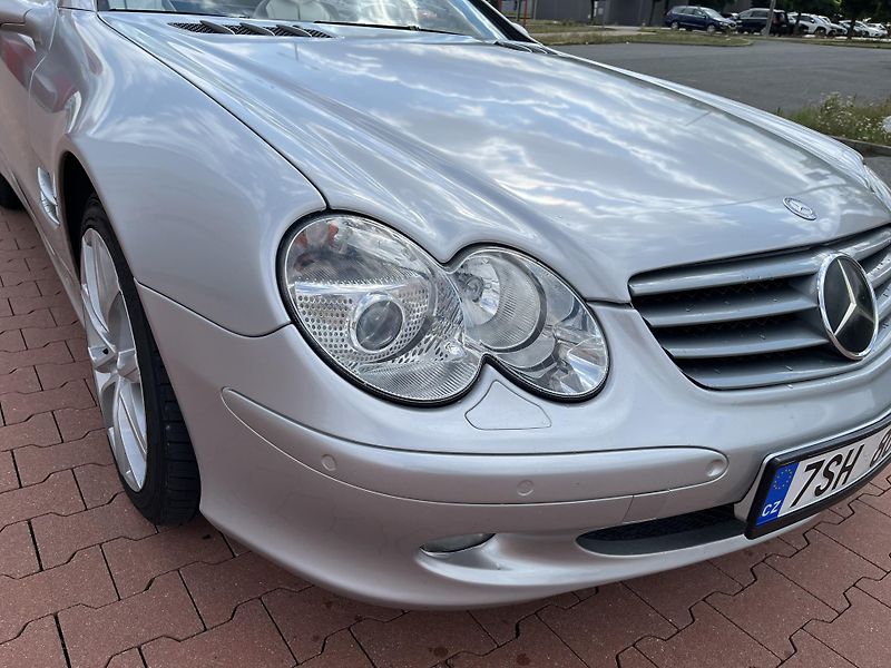 Mercedes-Benz SL 500 SL - fotka 29 z 35